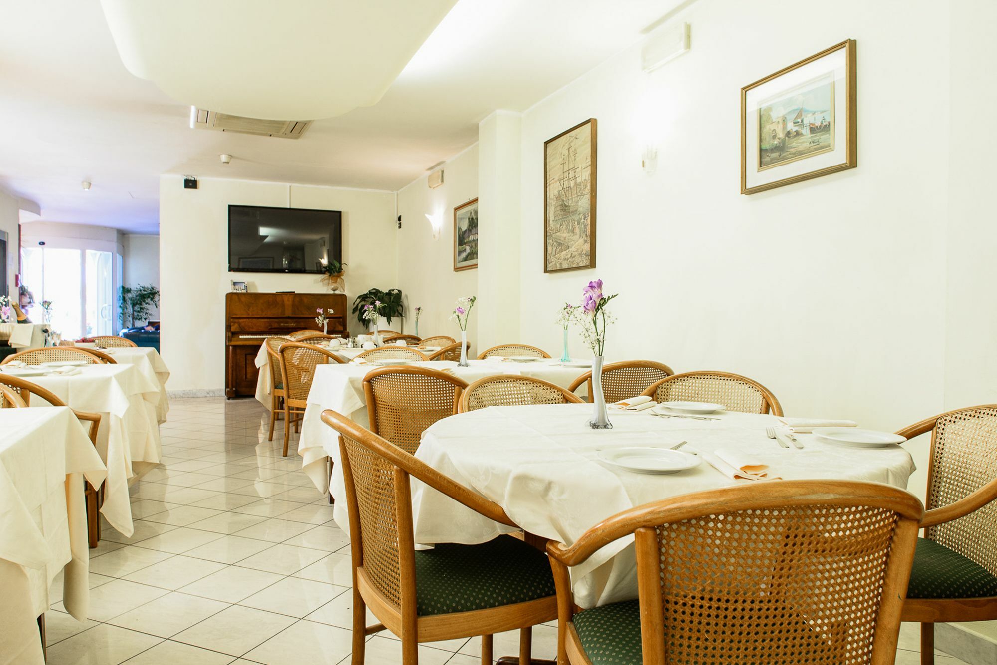 Hotel Villa Adriana Виареджо Екстериор снимка