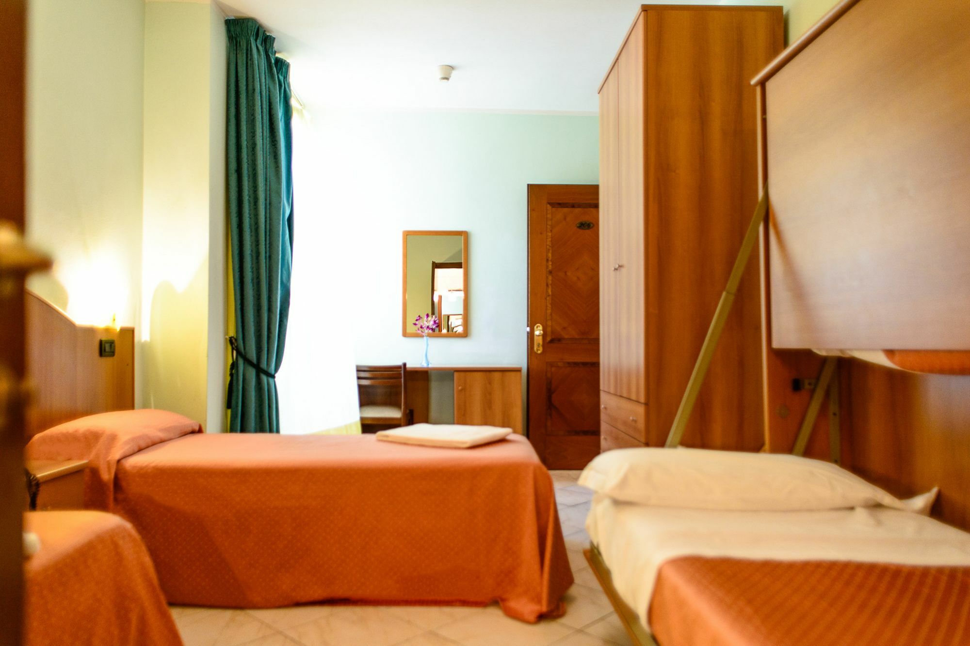 Hotel Villa Adriana Виареджо Екстериор снимка